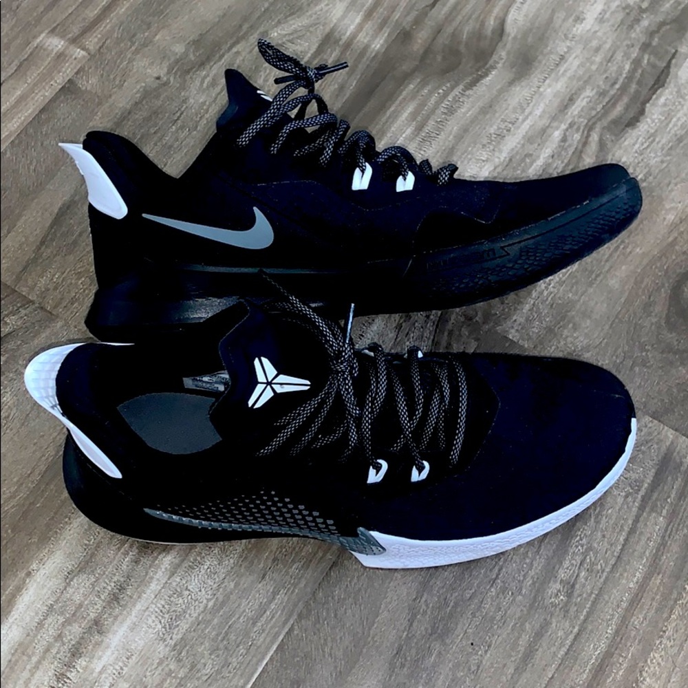 Nike Mamba Fury Shoes